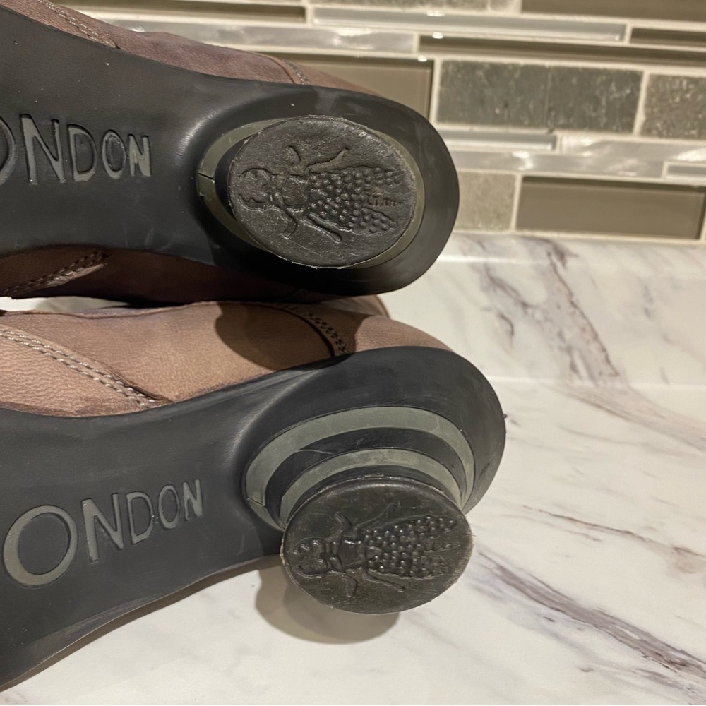 Fly London‎ - Picture 3 of 16